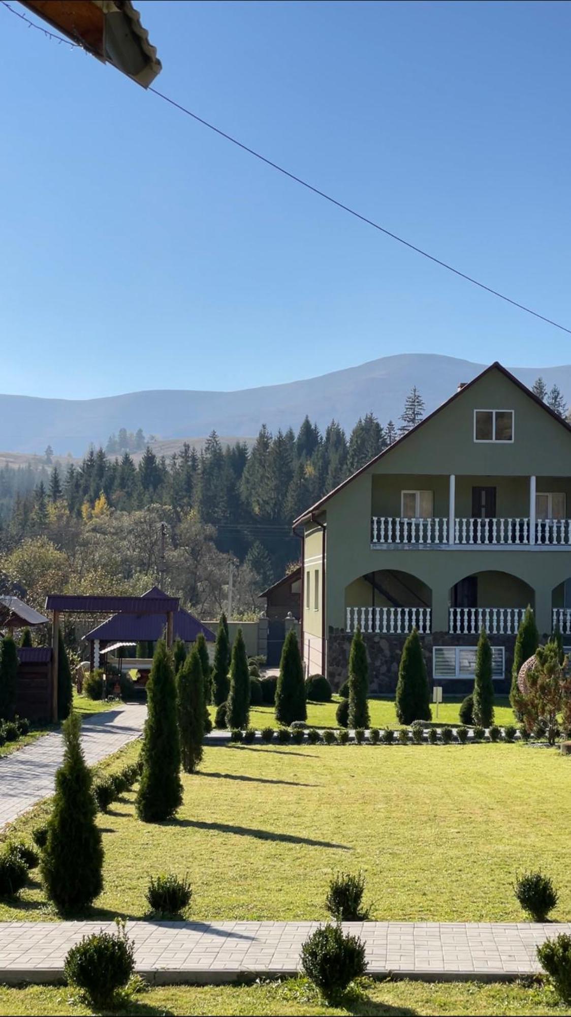 Hotel Чотири Сезони Izki Zewnętrze zdjęcie